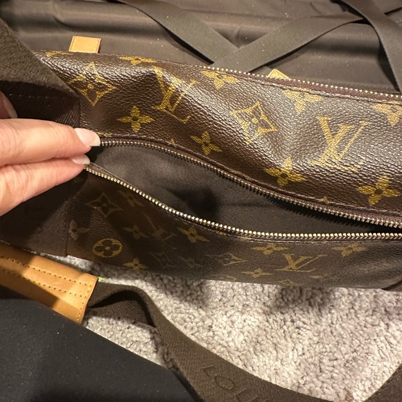 Louis Vuitton Horizon duffel with wheels - Picture 15 of 16